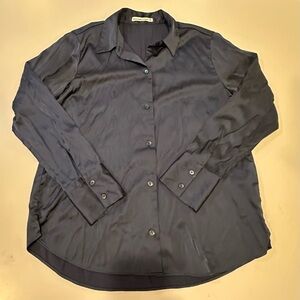 Abercrombie and Fitch Dark Blue Satin Button-Up Shirt Size Medium